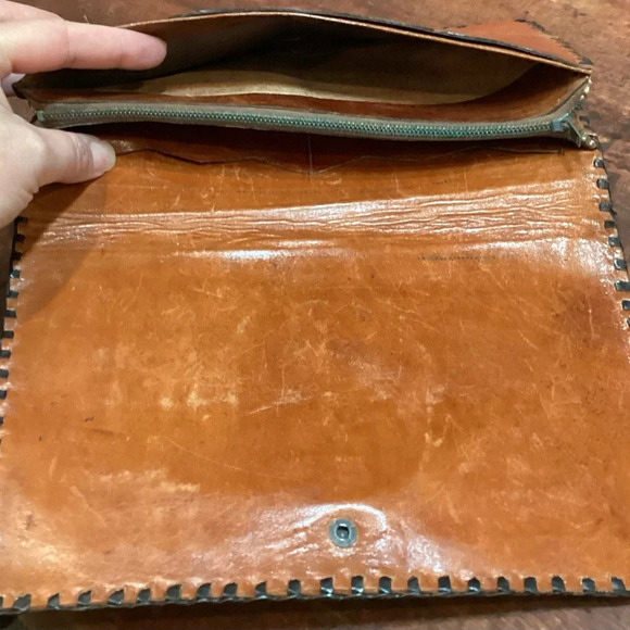 Antique Hand Tooled Leather Mexican Clutch Purse 10”x6”x.5” - Picture 4 of 5